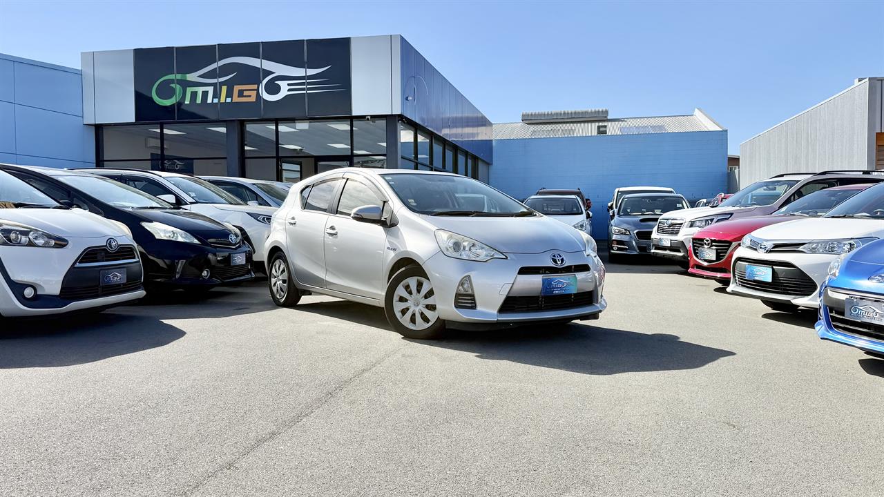2012 Toyota Aqua /Prius C 1.5L Cheap Cheap Cheap